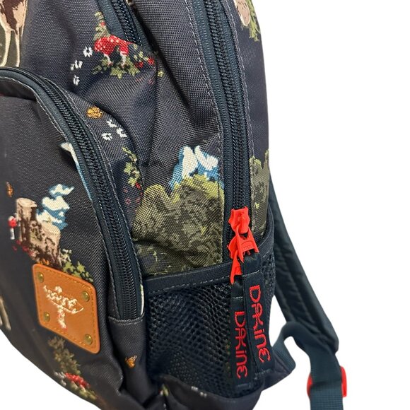 Dakine small backpack dark blue with deer and woodland pattern - Picture 4 of 6